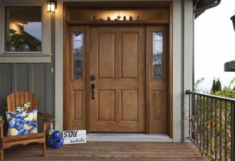 4 Bedroom Foothills Lodge has Balcony rooms