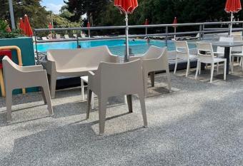 Agr  able appartement dans R  sidence    Pornichet has Balcony rooms