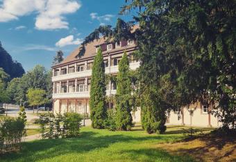 OSCARS Hotel 1415 has Balcony rooms