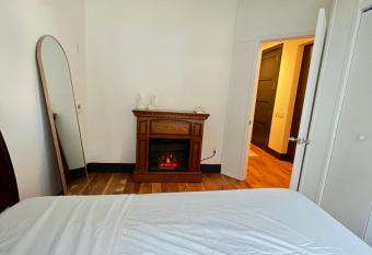 Modern 1-Bedroom in Luxury Building allows 18 year olds to book a room