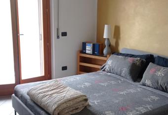 Rebecca   s House has Balcony rooms