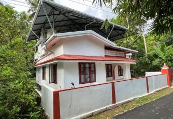 3 bedroom country home with a lush full backyard allows 18 year olds to book a room