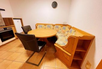 Frog   s Palace 3 has Balcony rooms