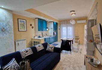 Casa Altomare has Balcony rooms