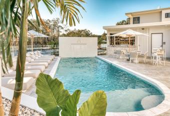 Essence Boutique Hotel has Balcony rooms