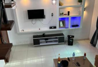 Aesthetic and prepossessing 1-bedroom miniflat. allows 18 year olds to book a room