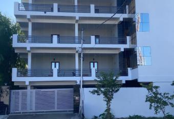 Skylight homestay has Smoking/Balcony rooms