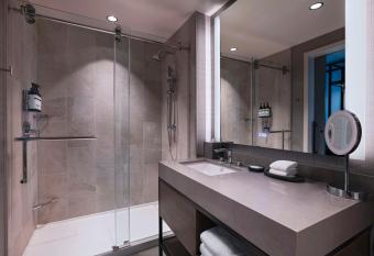 Hyatt Regency Baytown Houston allows 18 year olds to book a room