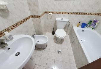 Kalpazo Home New Bazzar Tirana has rooms with a private hot tub