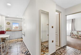 Studio near Cristal Palace has Balcony rooms