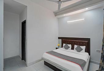 Signature Hotel Noida-62 allows 18 year olds to book a room