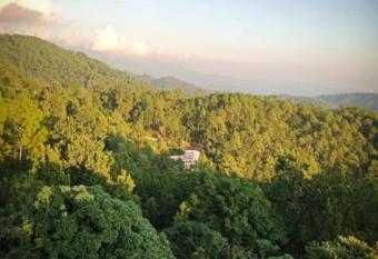 Hotel Prince Valley allows 18 year olds to book a room