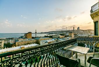 Sea View Apartment Near Mc Donalds has Smoking/Balcony rooms