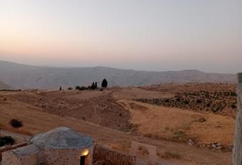 Dana Nabil Ecu Camp House - Main Gate Dana nature reserve has Balcony rooms