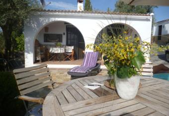 Toro Vista Casita - 1-2 bedrooms has Balcony rooms