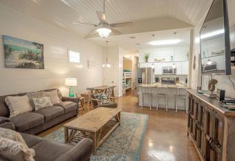 Dock Holidays has Balcony rooms