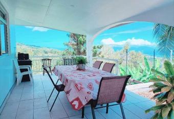 Brouttier pic rouge has Balcony rooms