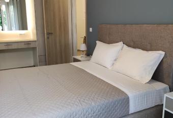 Comfy Apartment has Balcony rooms