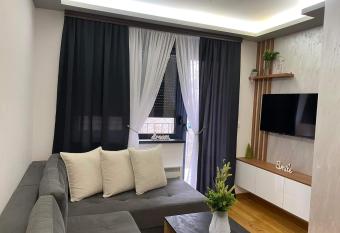Apartman Sivcevic Titova VIla has rooms with a private hot tub