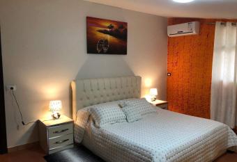 Vila Ceni has Balcony rooms