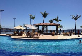 Flat Decora    o N  utica c/Vista Lago Parano   has Smoking/Balcony rooms