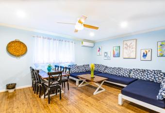 Sunset Cottage at Viking Hill has Balcony rooms