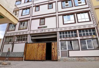 TWINSPOT GUEST HOUSE has Balcony rooms