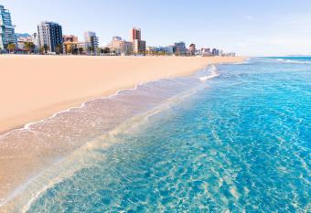Chambre priv   has Balcony rooms