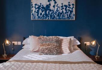 Cranmere Lichfield allows 18 year olds to book a room