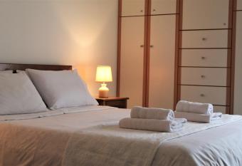 Pal House has Balcony rooms