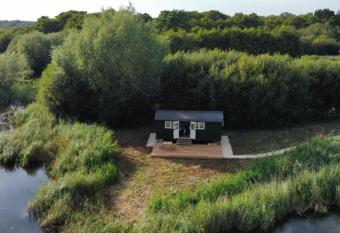 The Moorhen allows 18 year olds to book a room