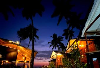 Santorini beach cottages has Smoking/Balcony rooms