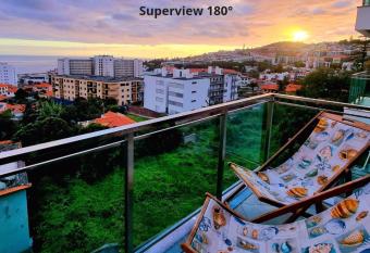 Maravillosa vista al mar, amanecer y Atardecer en un solo lugar has rooms with a private hot tub