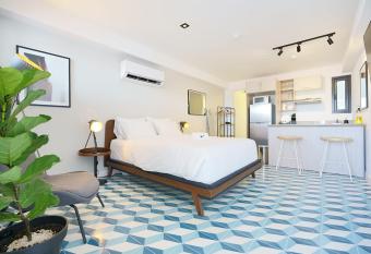 Classy Loft in Santa Ana allows 18 year olds to book a room