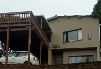 Kingfish Kelso has Balcony rooms