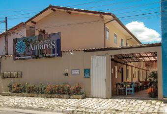 Pousada Antares Paraty allows 18 year olds to book a room