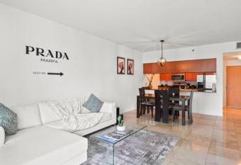 Grand Penthouse In The Heart of Brickell FREE PKG has Balcony rooms