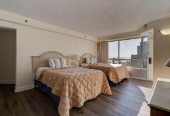 Coastal Views Spacious Beachfront Condo has Balcony rooms