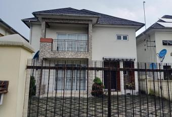 Premium Short Let 4 Bedroom Detached Duplex has Balcony rooms