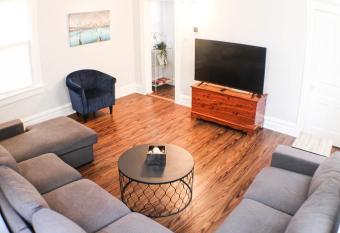 3 BR - Off Street Parking - Amazing View Nearby allows 18 year olds to book a room