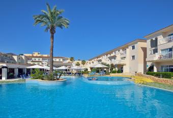 Aparthotel Isla de Cabrera has Balcony rooms