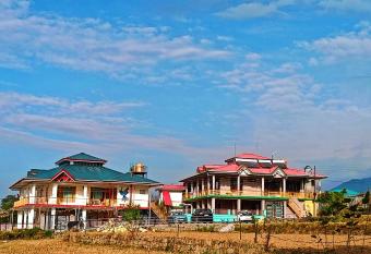 Bir Nest Hostel allows 18 year olds to book a room