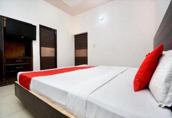 GARDEN VILLA LUDHIANA has Smoking/Balcony rooms