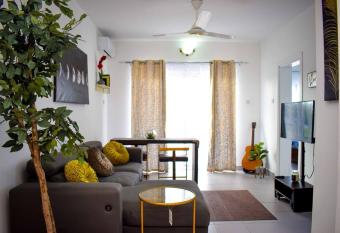 Zanzibar Guitar Apartment has Balcony rooms