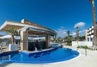 Luxury apartment in Flamenca Village/Orihuela Costa has Balcony rooms