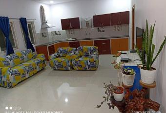 F2- 2bedroom hill view unit with covered parking has Balcony rooms