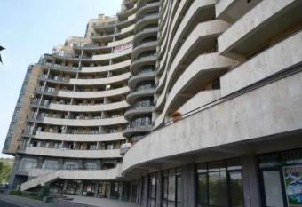 Apartment Dvin in City Center allows 18 year olds to book a room