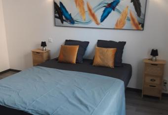 CURIAL INSOLITE has Balcony rooms