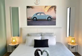 Serenity, parking gratuit , 5 min Auxerre has Balcony rooms