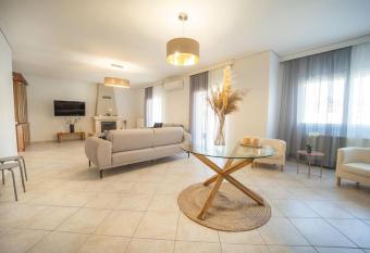 Alexandros Suite has Balcony rooms